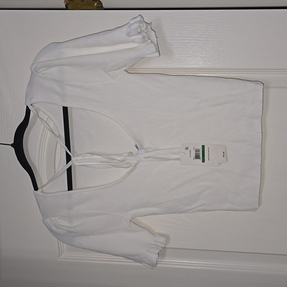 LUCYPARIS RIBBED TIE BACK TEE - Picture 3 of 4